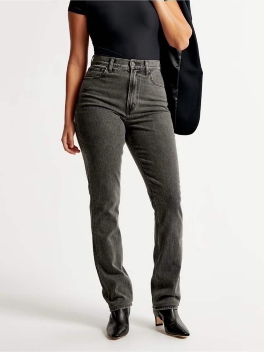 A&F Curve Love X-Long High-Rise Straight Leg Women’s Jeans in Charcoal Gray